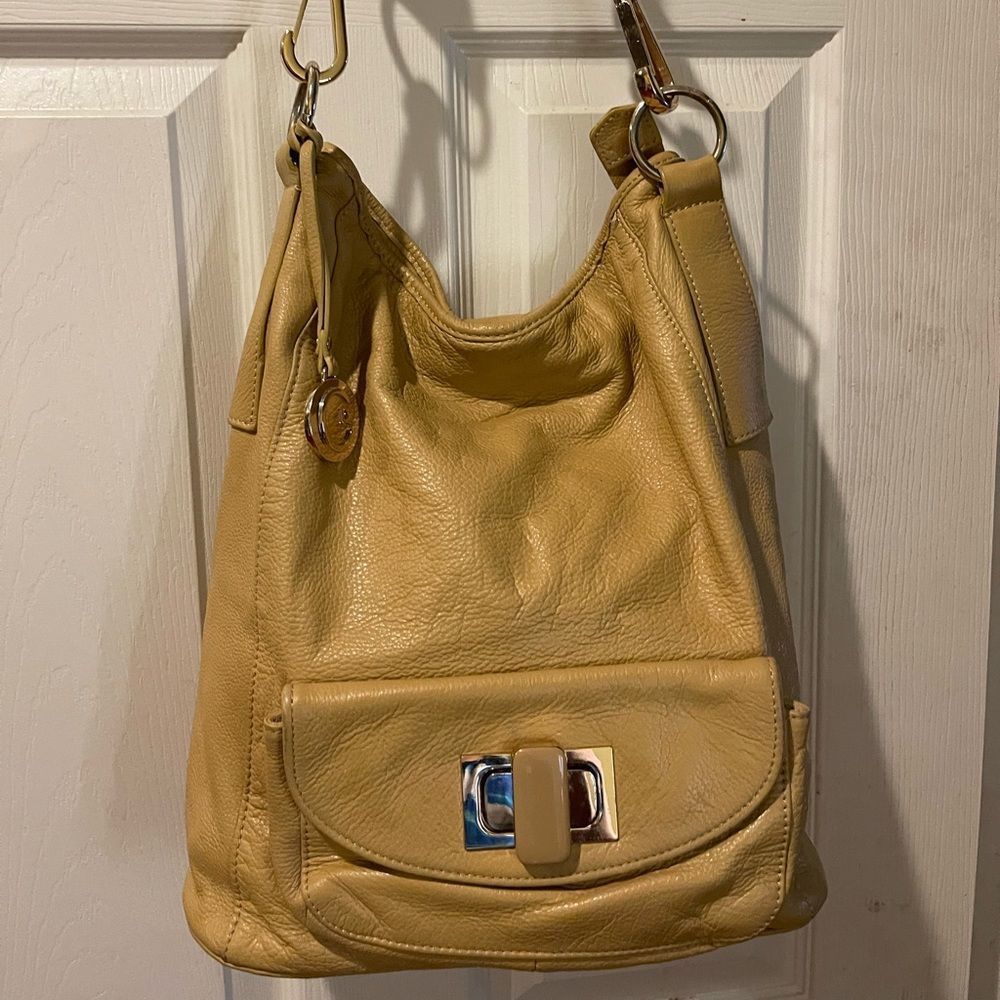Cynthia Rowley leather pale yellow slouch shoulder bag bold gold tone hardwares